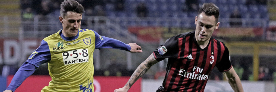 Лукас Окампос