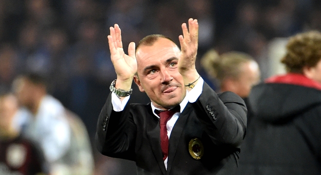17_04_16_SAMPDORIA_MILAN_CAMPIONATO_SERIE_A_TIM_15_16_CRISTIAN_BROCCHI_SALUTA_I_TIFOSI
