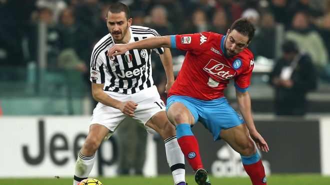 leonardo-bonucci-&-gonzalo-higua&iacute;n-53599