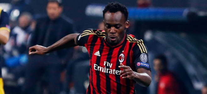 040314-SOCCER-AC-Milan-Michael-Essien-TV-Pi