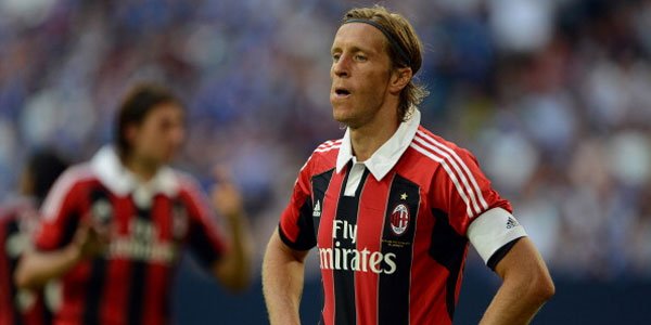 Massimo-Ambrosini-Saya-Tidak-Pernah-Berpikir-Untuk-Meninggalkan-Milan