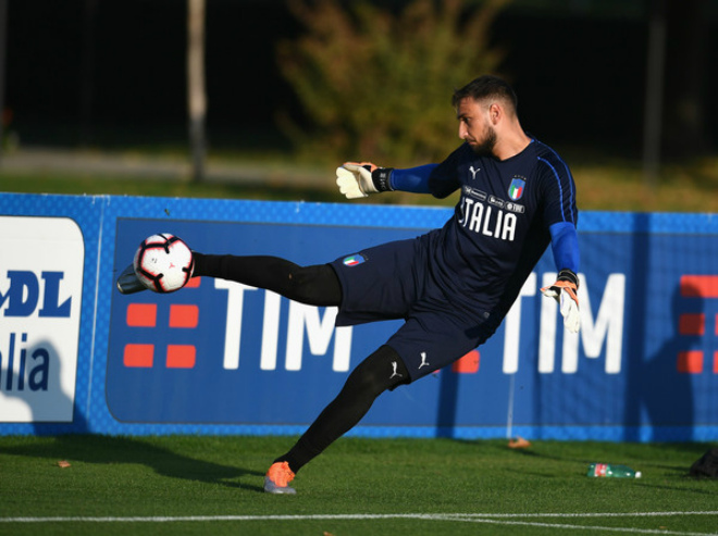Gianluigi+Donnarumma+16-11-2