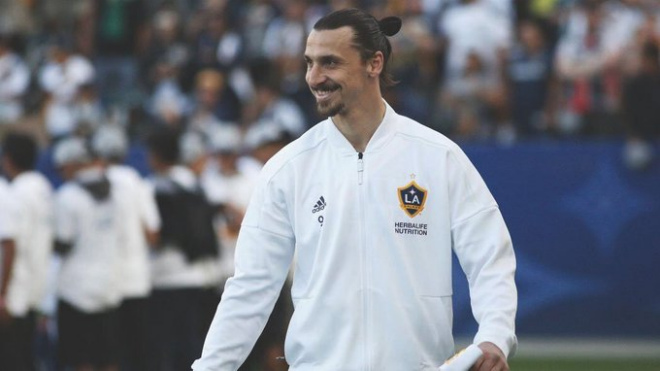 Zlatan Ibrahimovic-16-11-2
