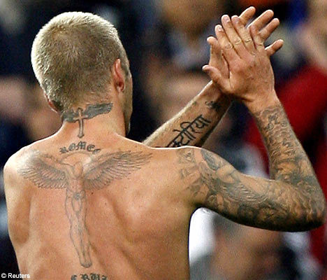 david-beckham-back-tattoos_fbb9033dc3fa3d8161303b9cef2501ae_447