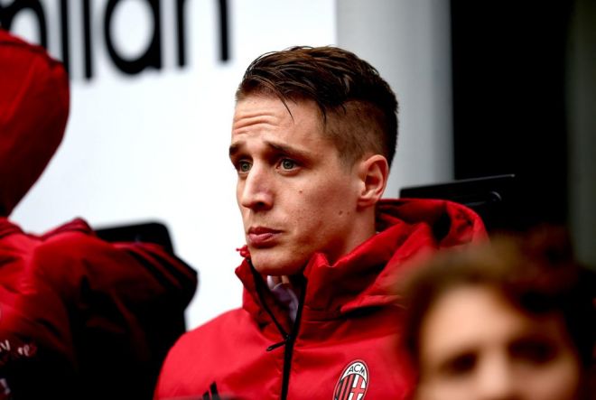 841
